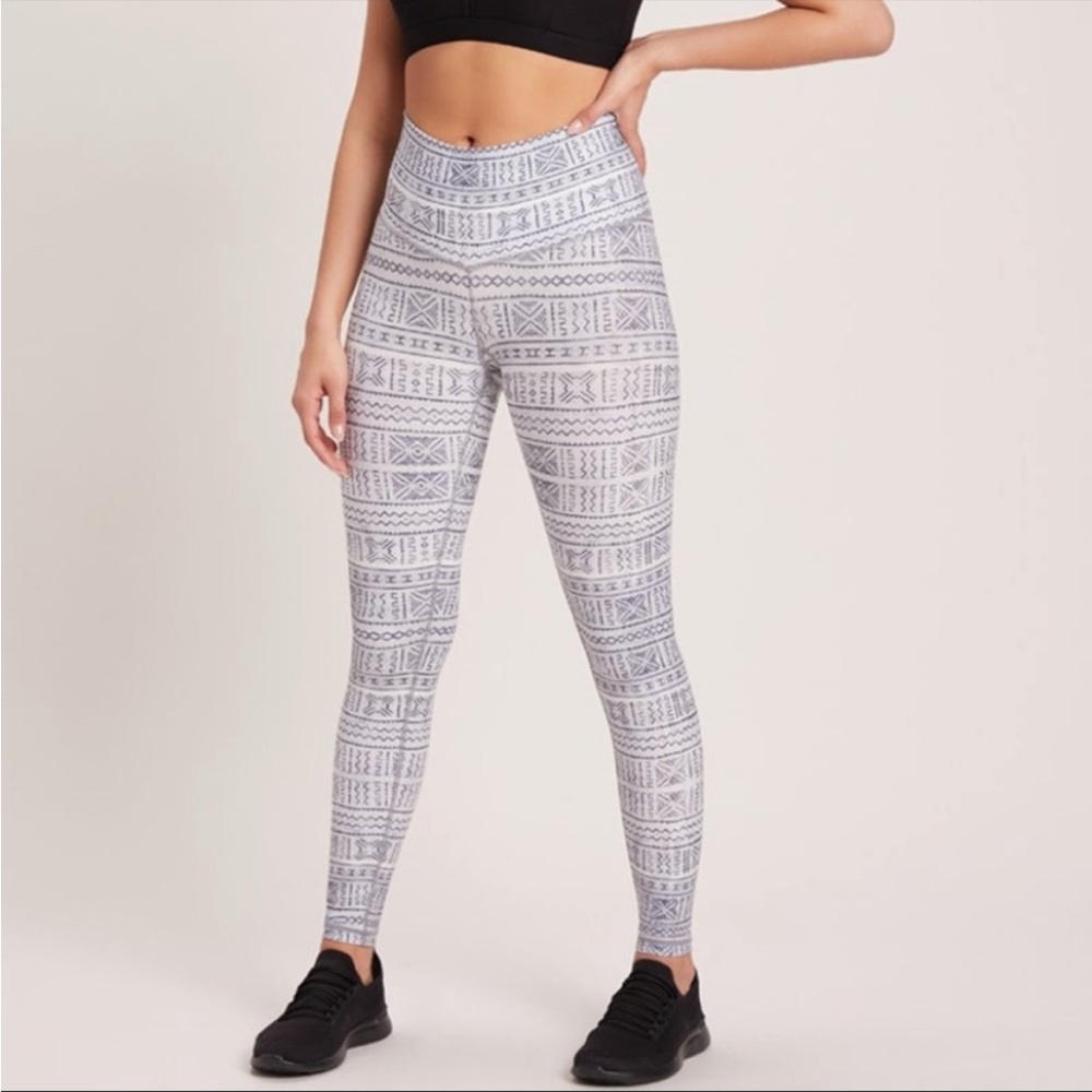 Niyama Sol Moonflower Barefoot Leggings SZ S? VGUC